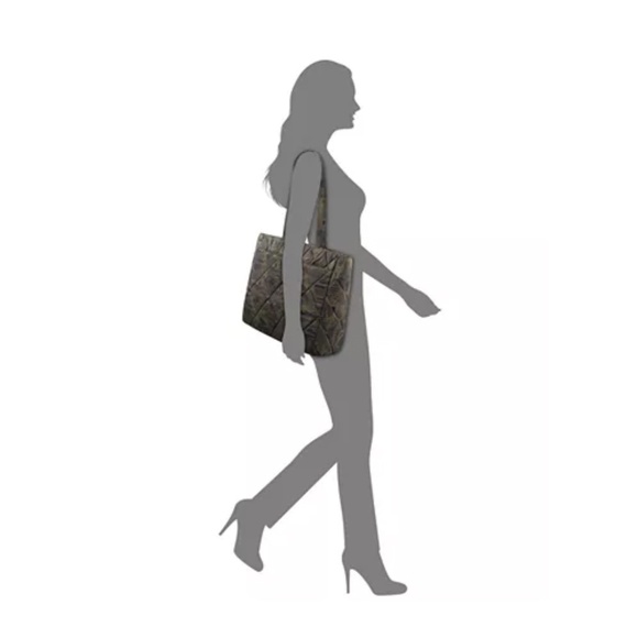 INC INTERNATIONAL CONCEPTS Ryenne Tote - Camo - Picture 5 of 6